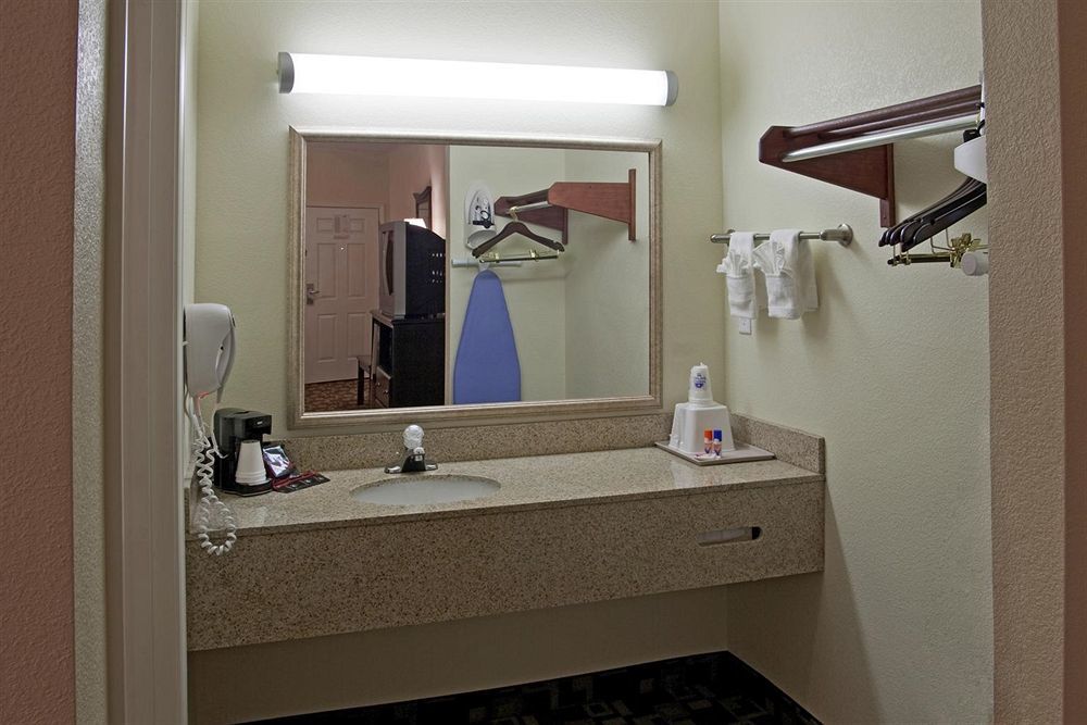 Americas Best Value Inn Byhalia Camera foto