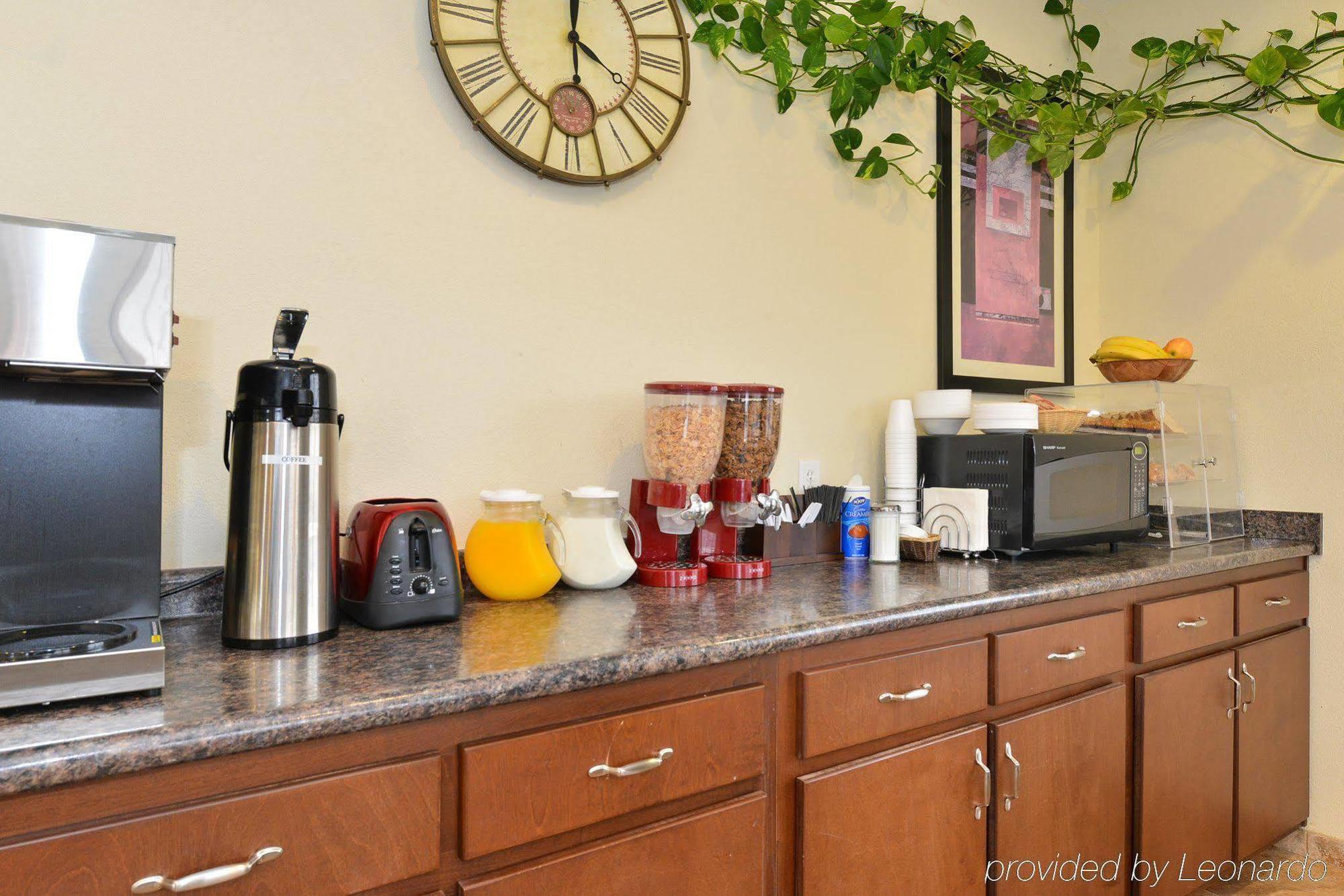 Americas Best Value Inn Byhalia Esterno foto