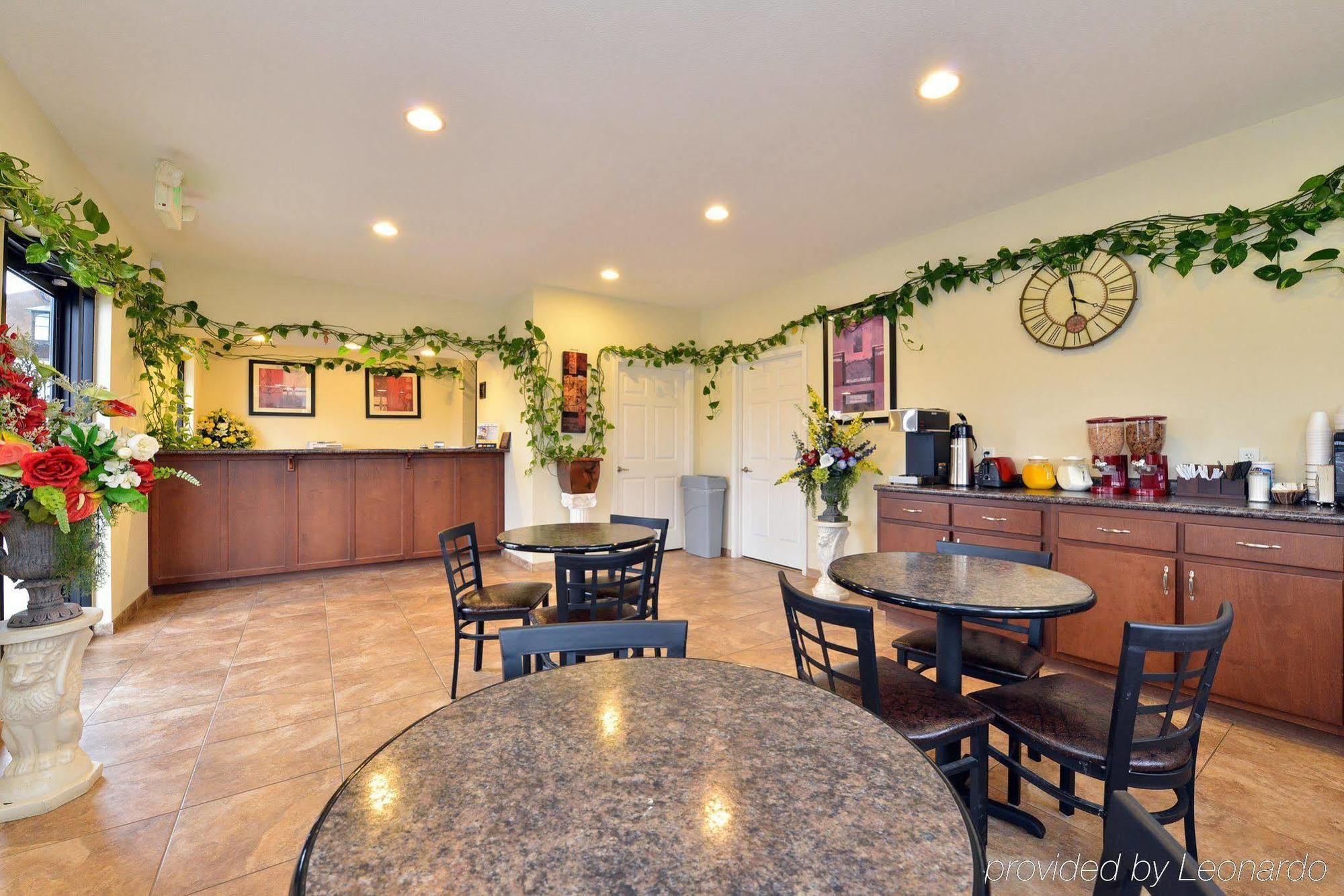 Americas Best Value Inn Byhalia Esterno foto